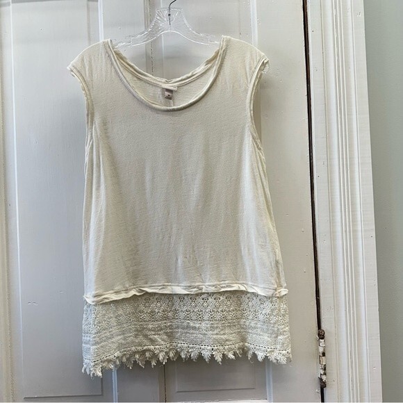 Merona off white sleeveless tank shirt with lace at bottom women's medium - Picture 1 of 4